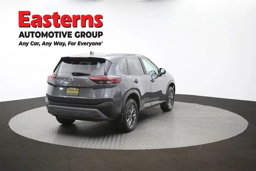 Used 2023 Gray Nissan S image 41