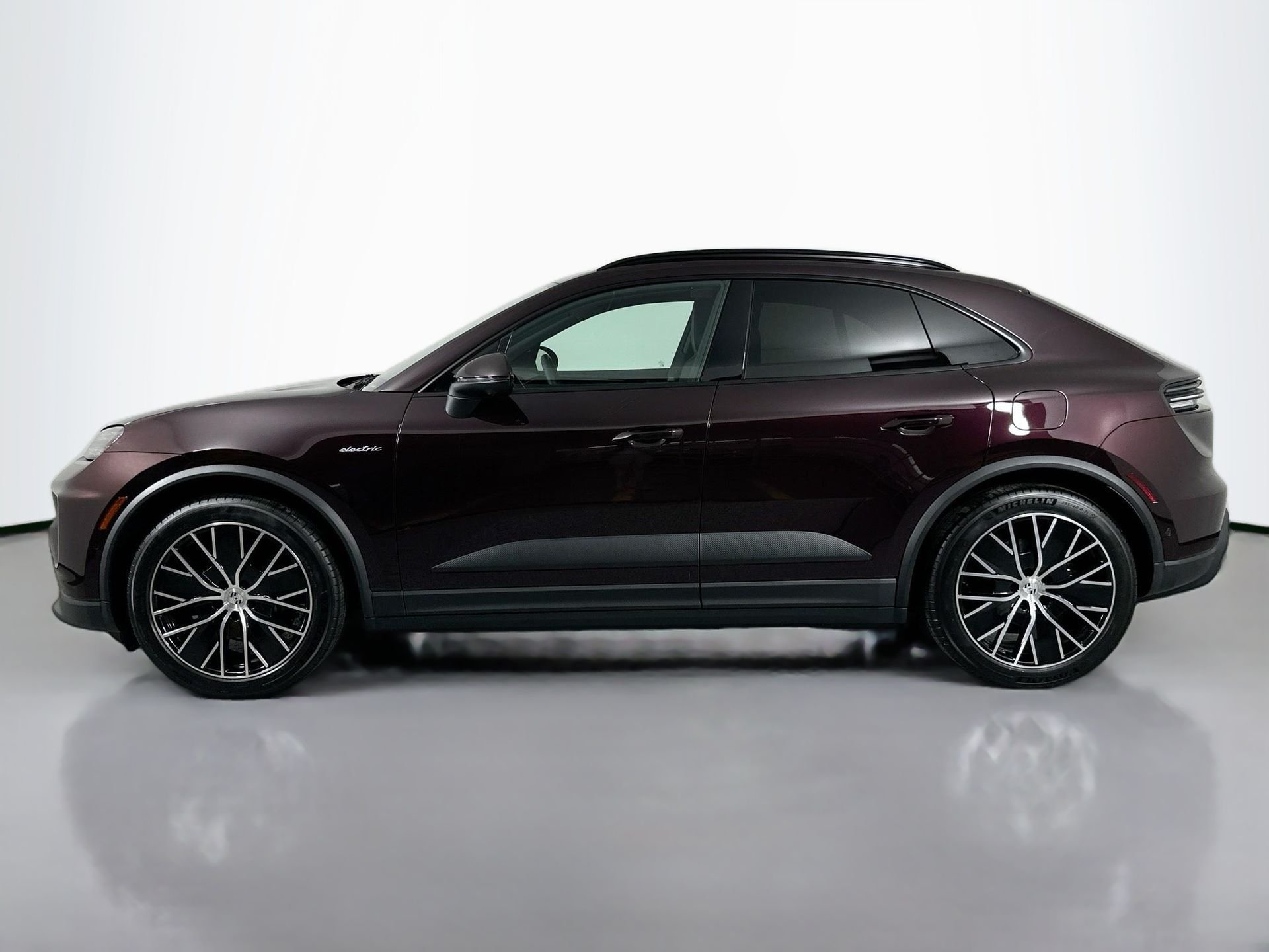 Certified 2025 Porsche Macan Base with VIN WP1AD2XA9SL077921 for sale in Fort Worth, TX