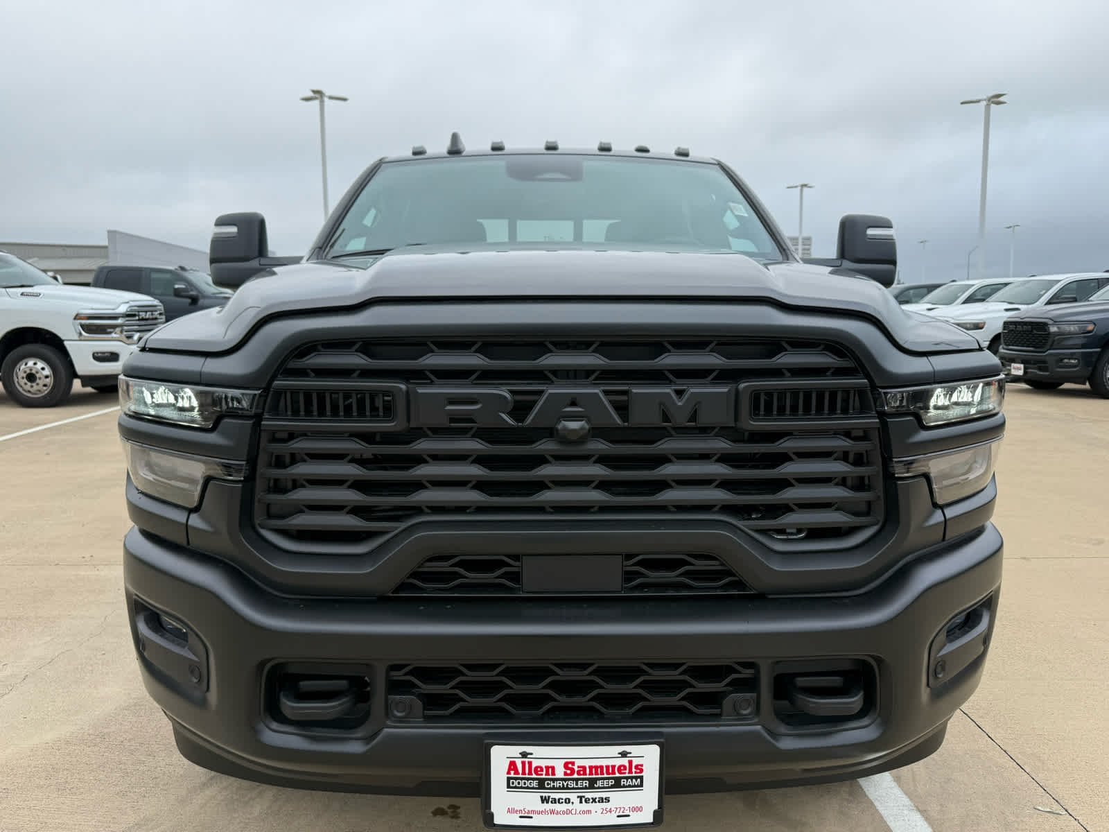 New 2026 Granite Crystal Metallic Clear-Coat Exterior Paint RAM Tradesman image 3
