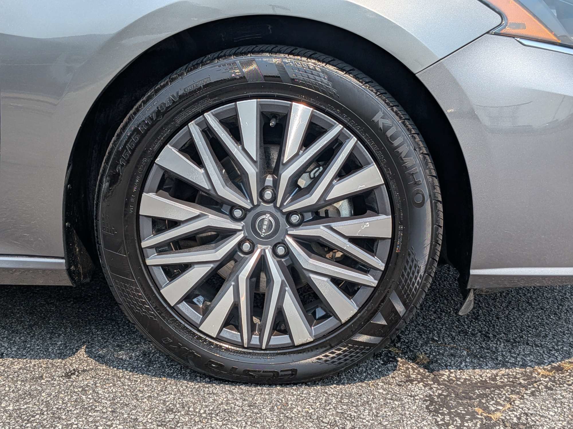 Used 2024 Gray Nissan 2.5 SV image 9