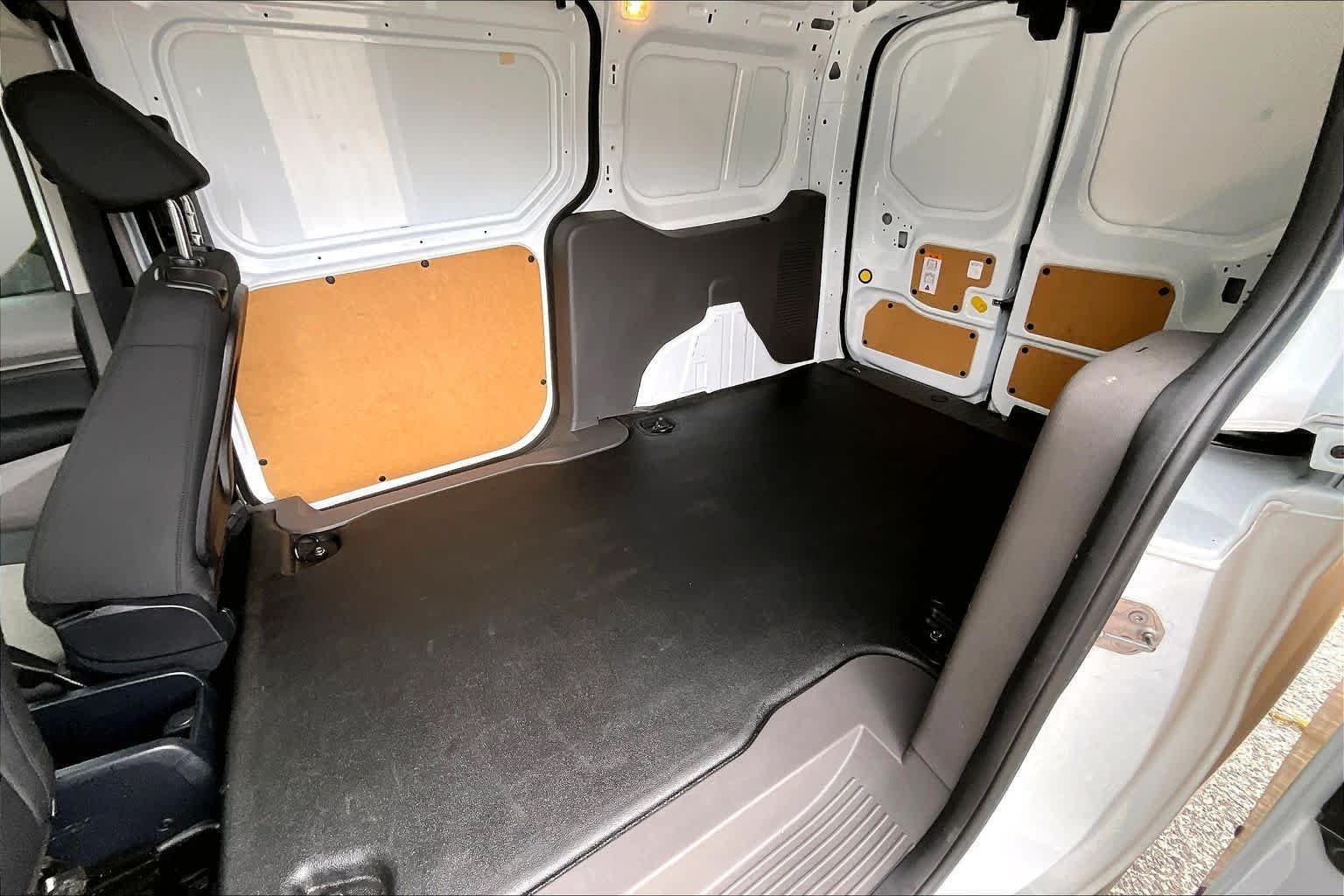 Used 2019 Frozen White Ford XL image 21