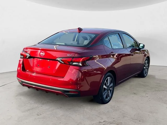 Used 2024 Scarlet Nissan 1.6 SV image 5