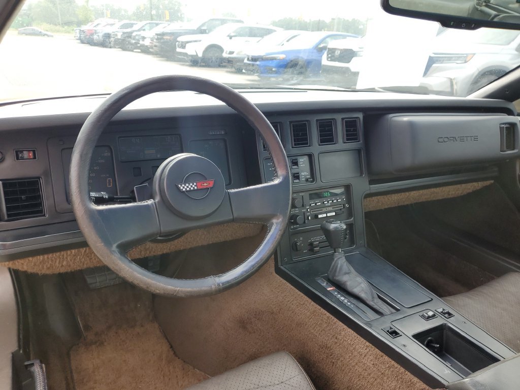 Used 1985  Chevrolet Base image 10