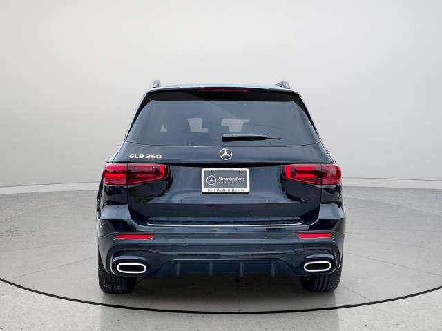 Used 2024 Black Mercedes-Benz GLB 250 image 5