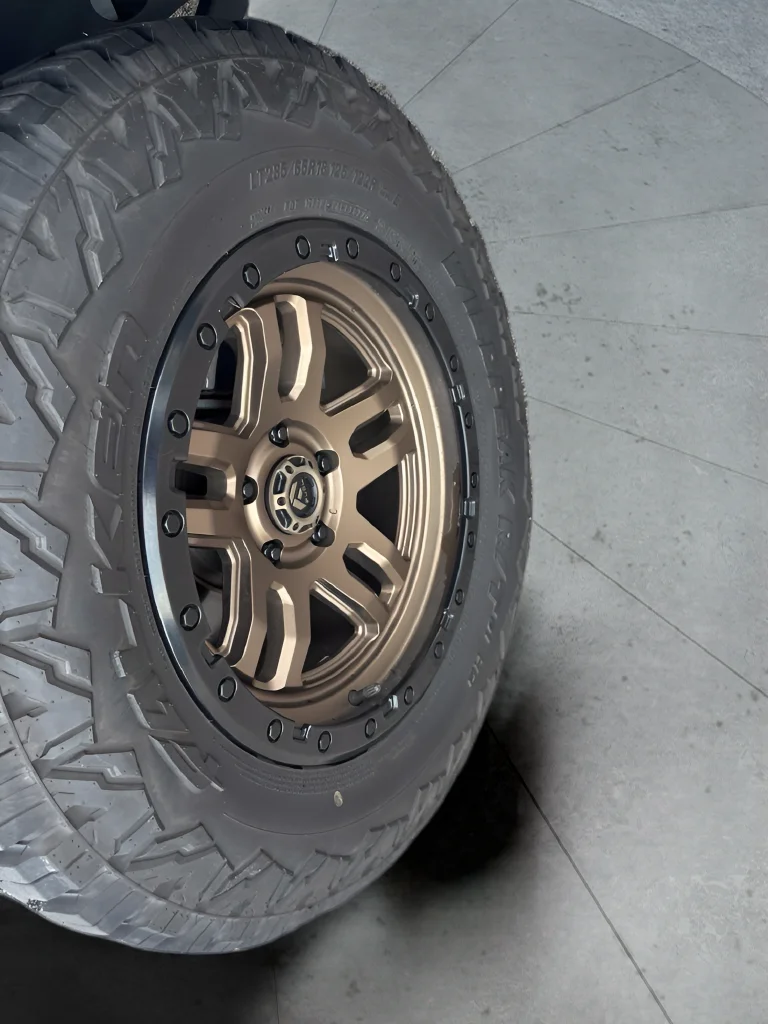 Used 2021 Gray Clearcoat Jeep Overland image 20