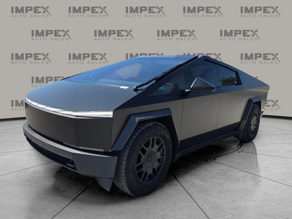 Used 2024 Silver Tesla Base image 1