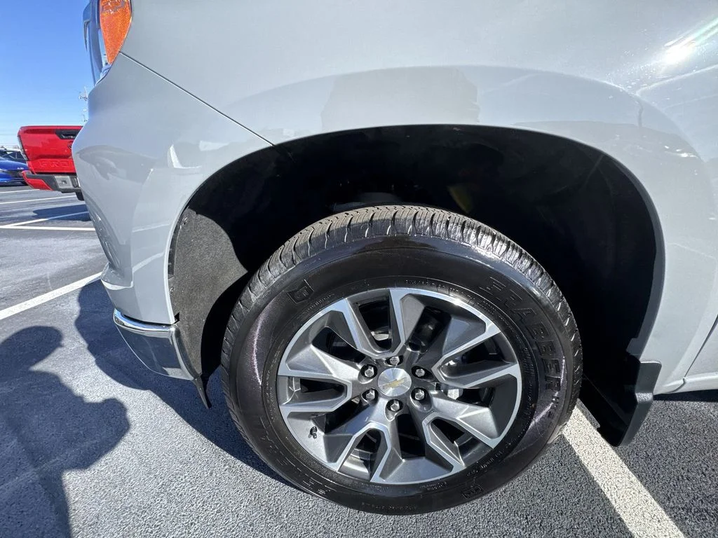 Used 2024 Gray Chevrolet LT image 10