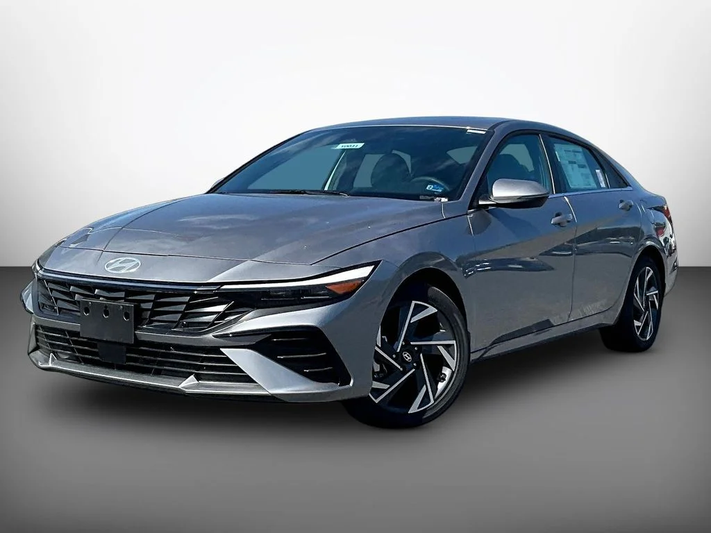 New 2026 Silver Hyundai Limited image 2