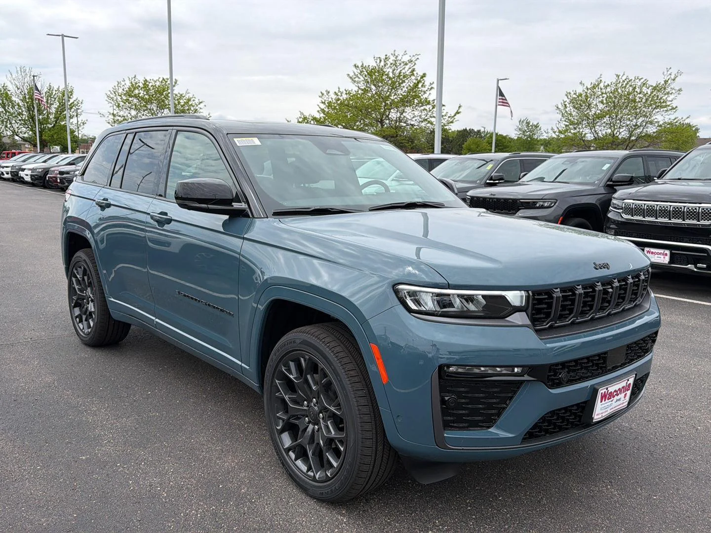 New 2026 Steel Blue Exterior Paint Jeep Summit image 2