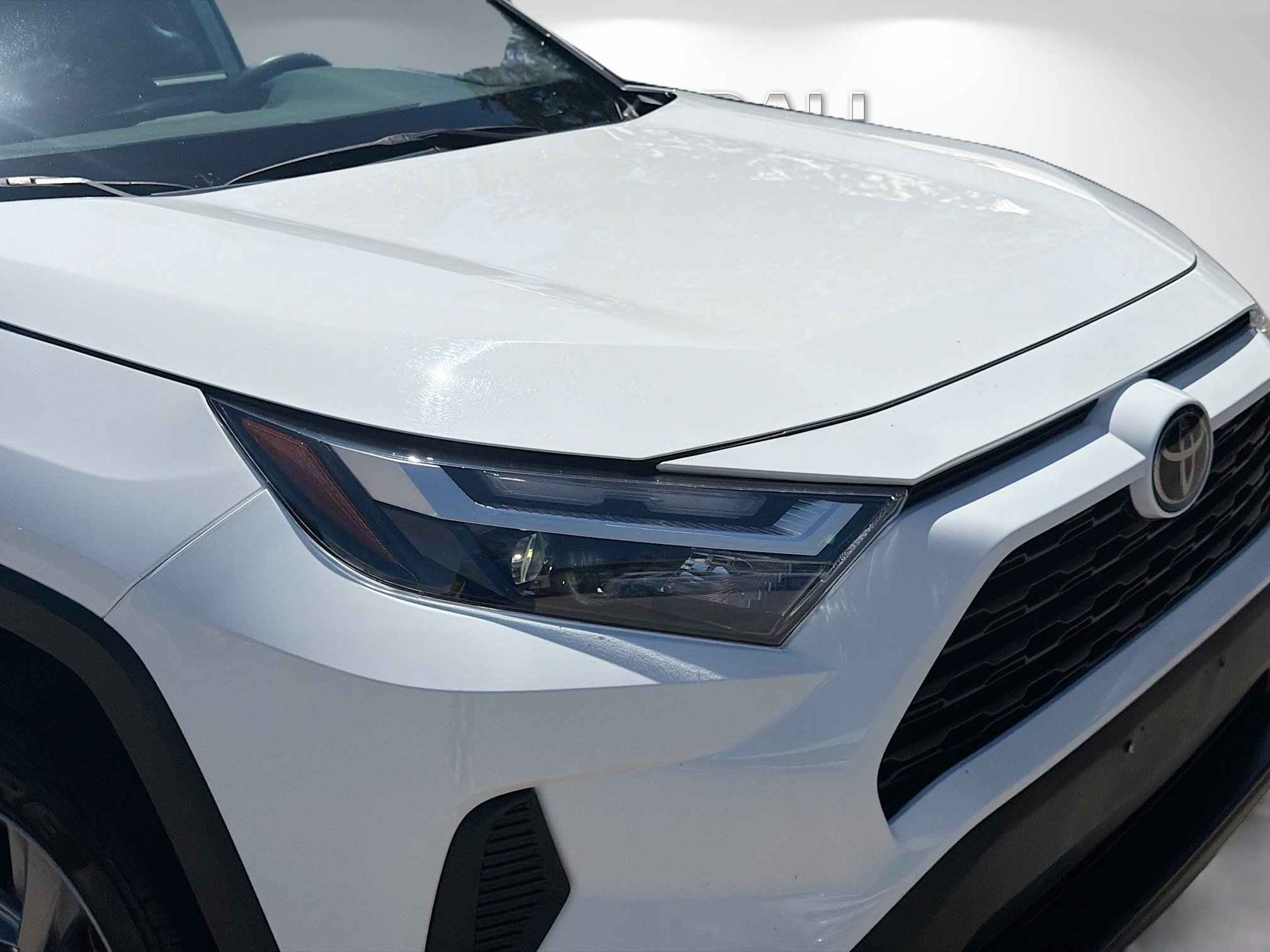 Used 2024 Ice Toyota XLE image 31