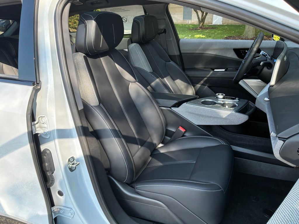 2027 Cadillac OPTIQ Luxury - Photo 40