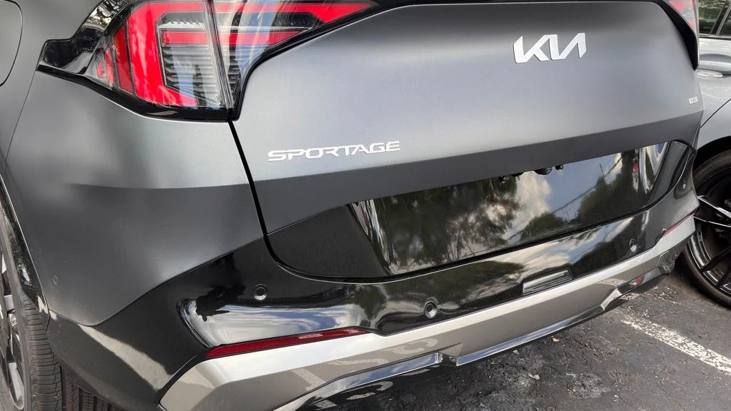 Used 2026 Shadow Matte Gray Kia SX-Prestige image 9