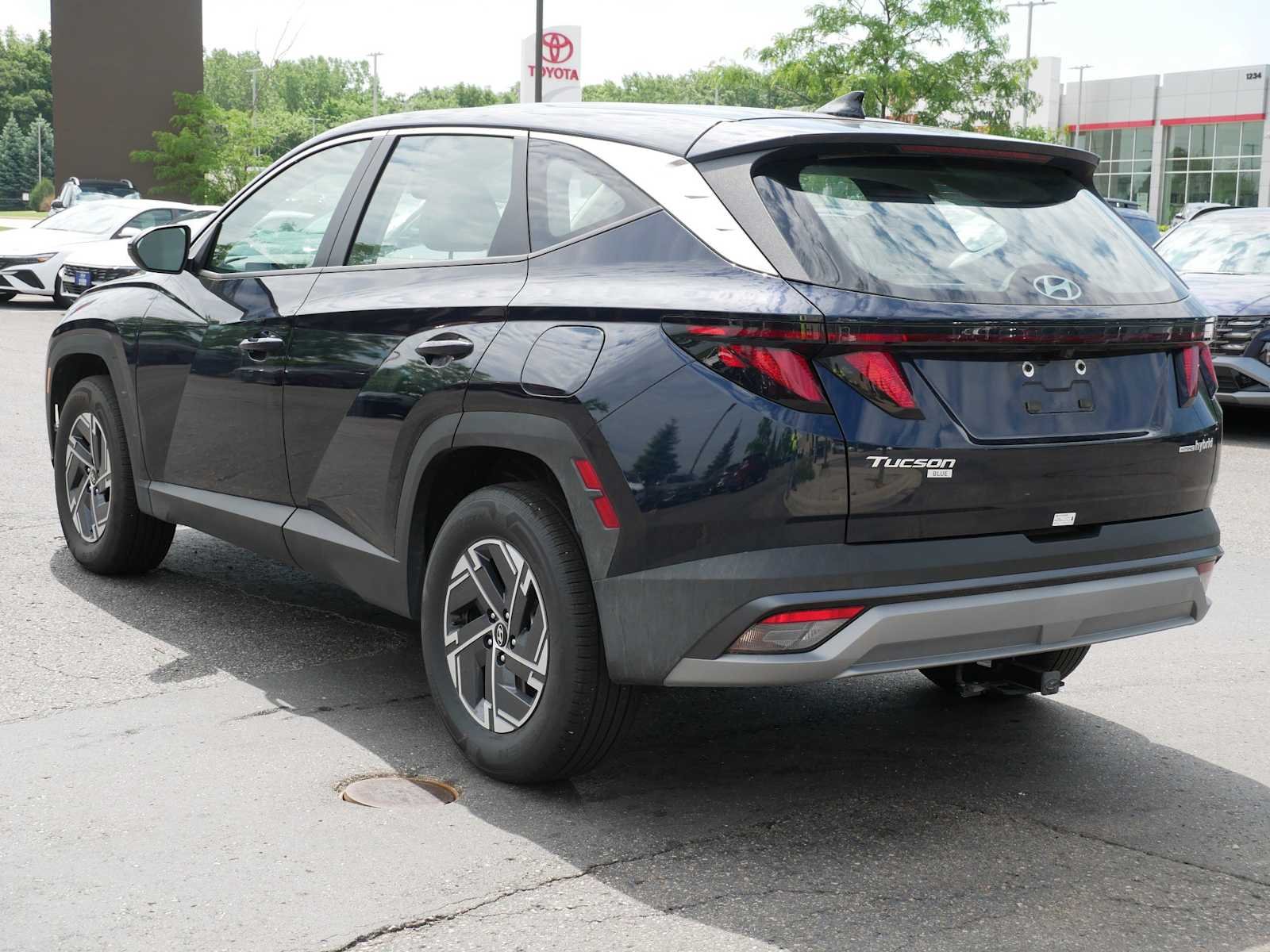 New 2026 Deep Sea Hyundai Blue SE image 22