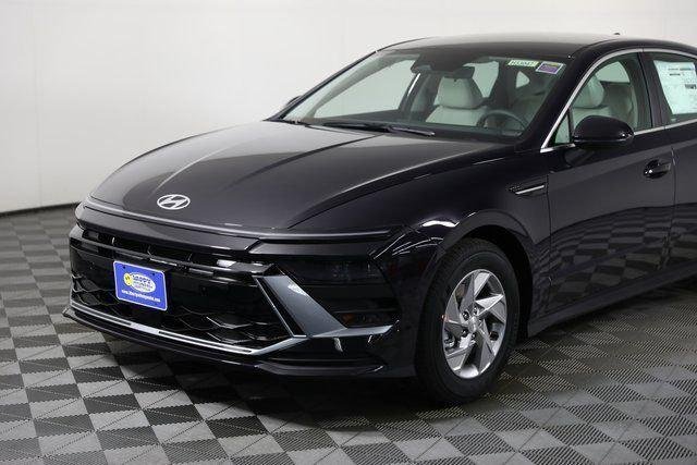 New 2026 Blue Hyundai SE image 57