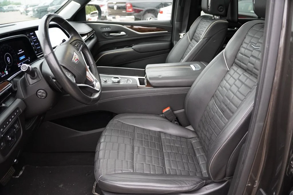 Used 2021 Dark Mocha Metallic Cadillac Sport Platinum image 7