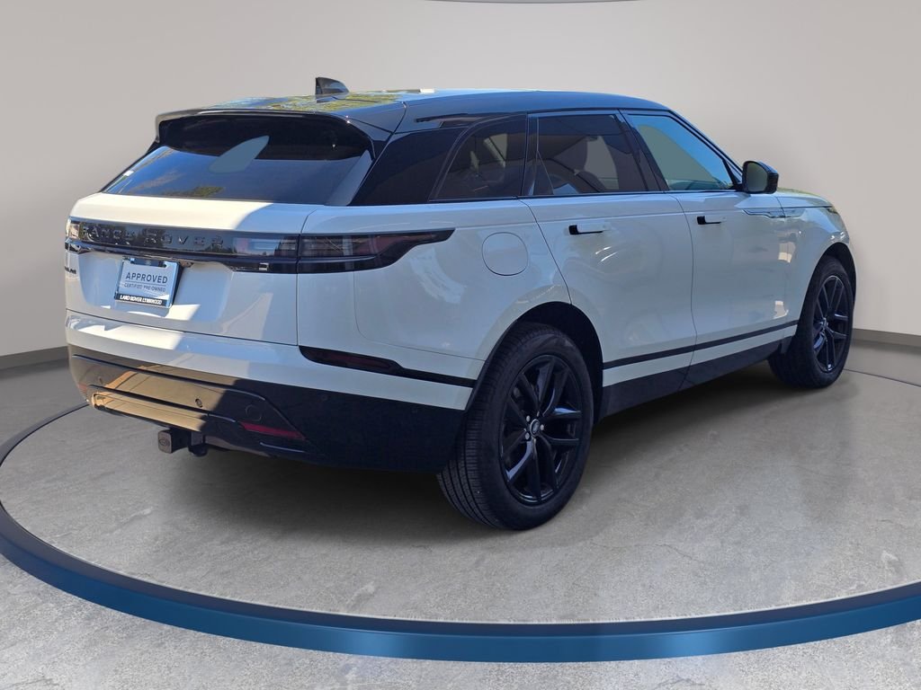 Certified Used 2025 White Land Rover Dynamic SE image 6