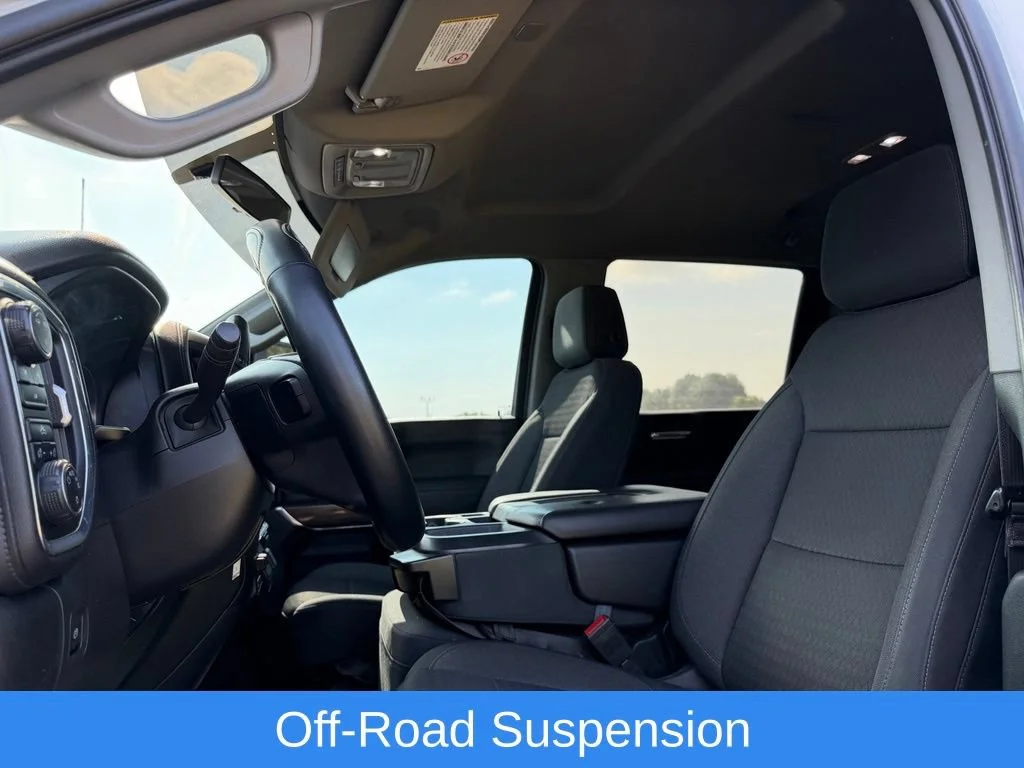 Used 2020 SUMMIT WHITE Chevrolet LT image 22
