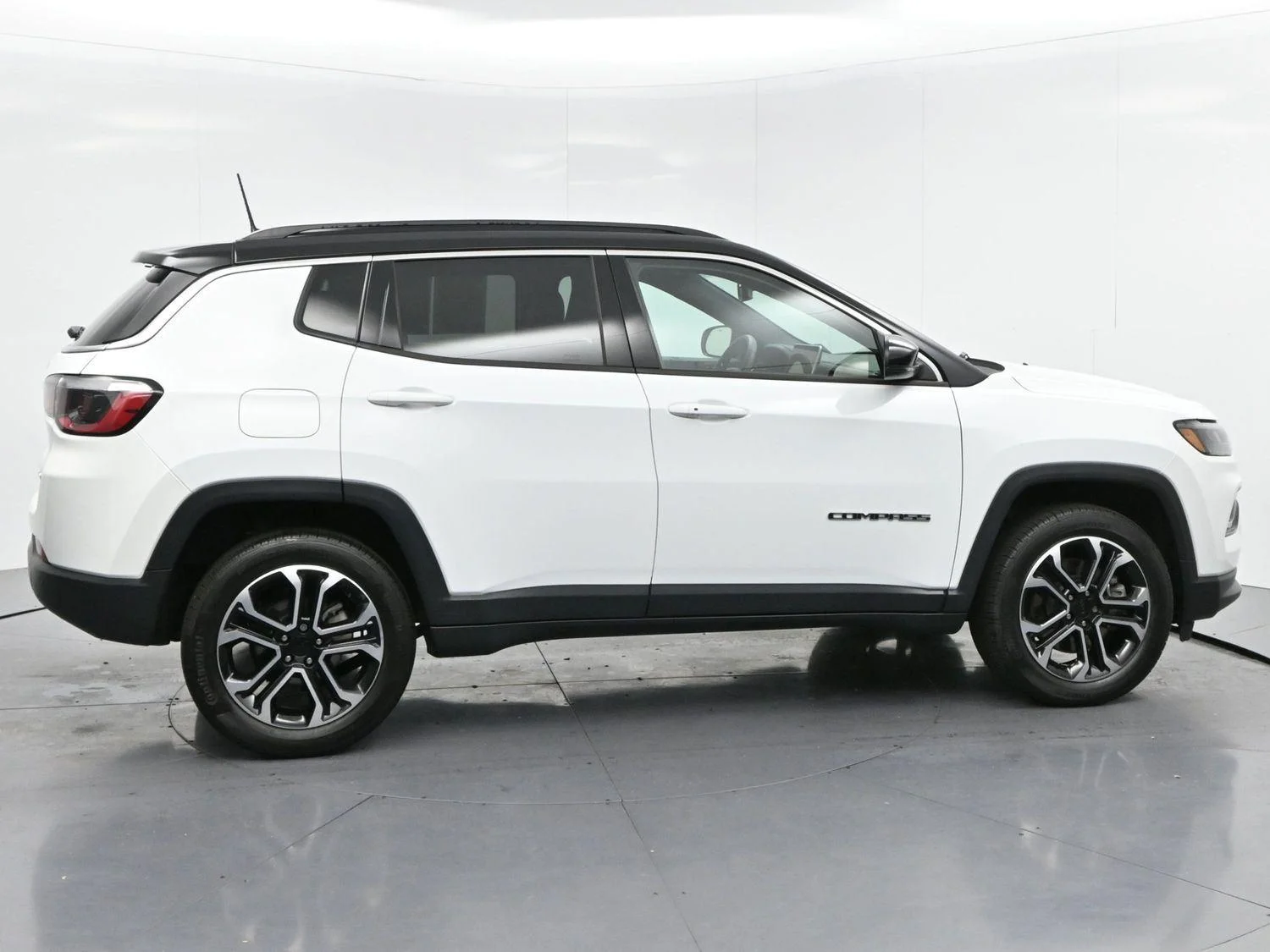 Used 2023 Bright White Clearcoat Jeep Limited image 8