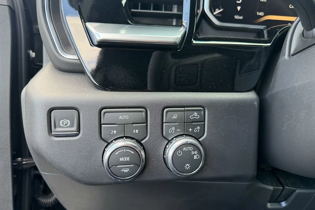 New 2026 Onyx Black GMC SLE image 21