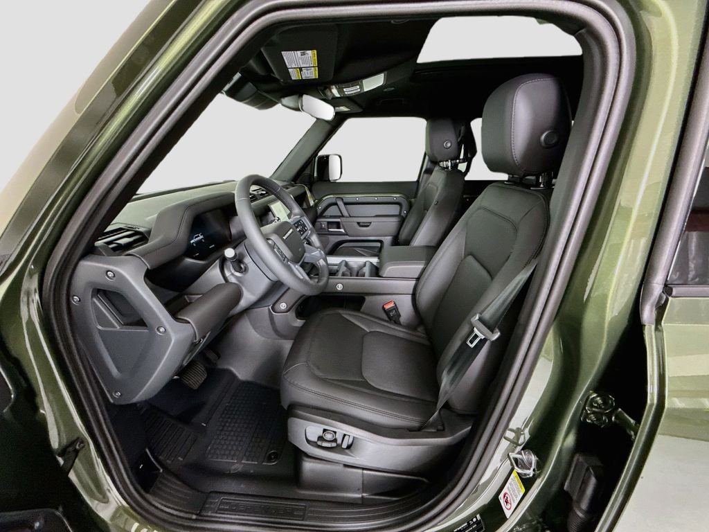 New 2026 Woolstone Green Land Rover S image 19