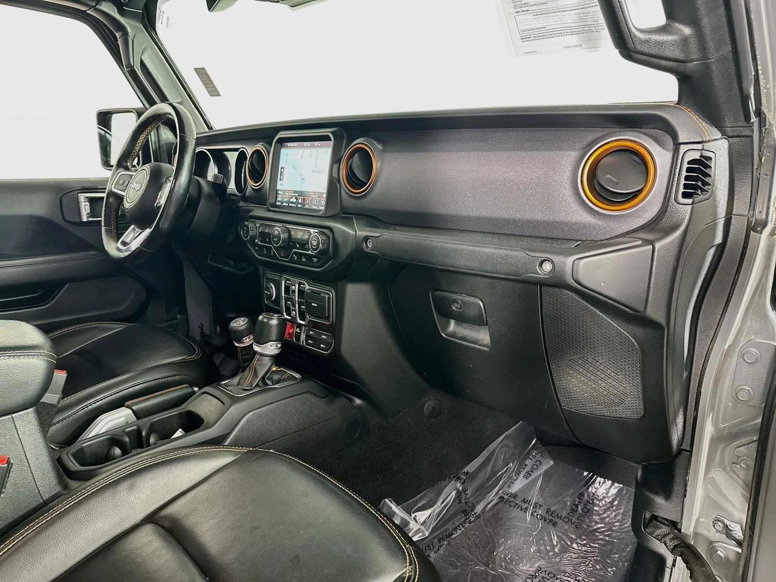 Used 2021 Sting-Gray Clearcoat Jeep Mojave image 30