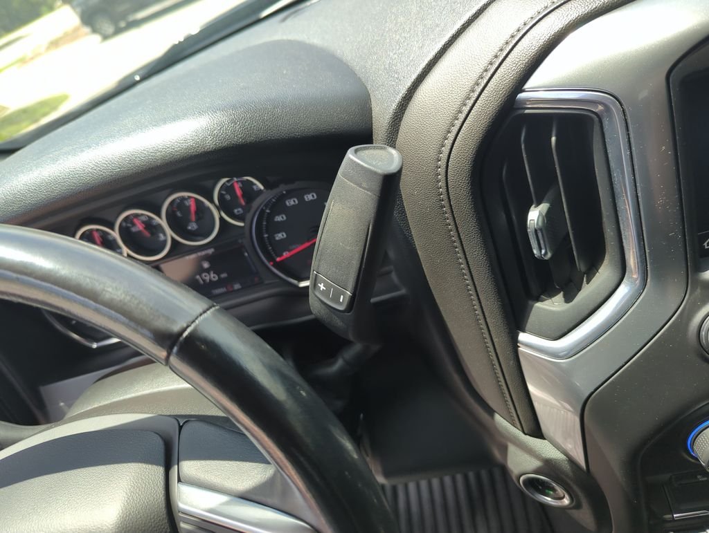 Used 2020 Blue Chevrolet RST image 23