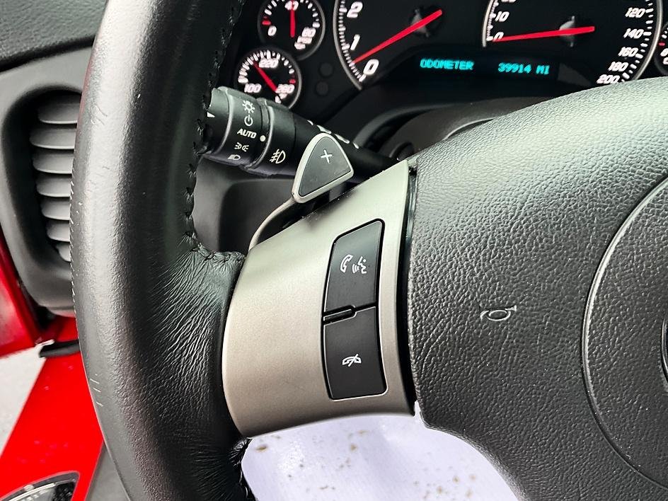 Used 2009 Red Chevrolet Base image 30