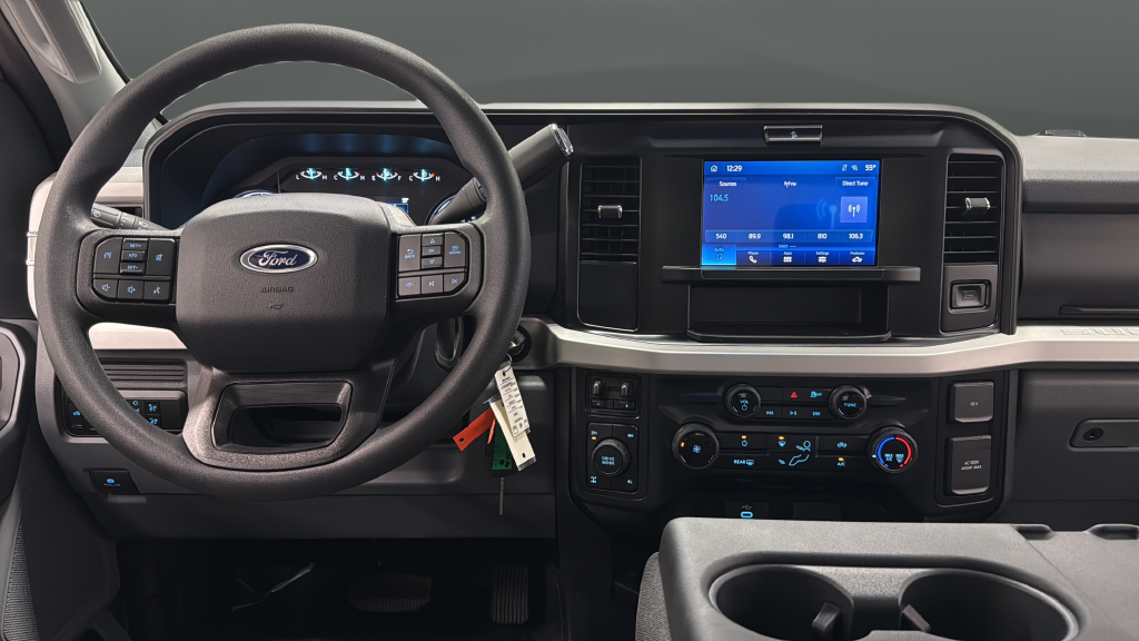 Used 2026 Oxford White Ford XLT image 11