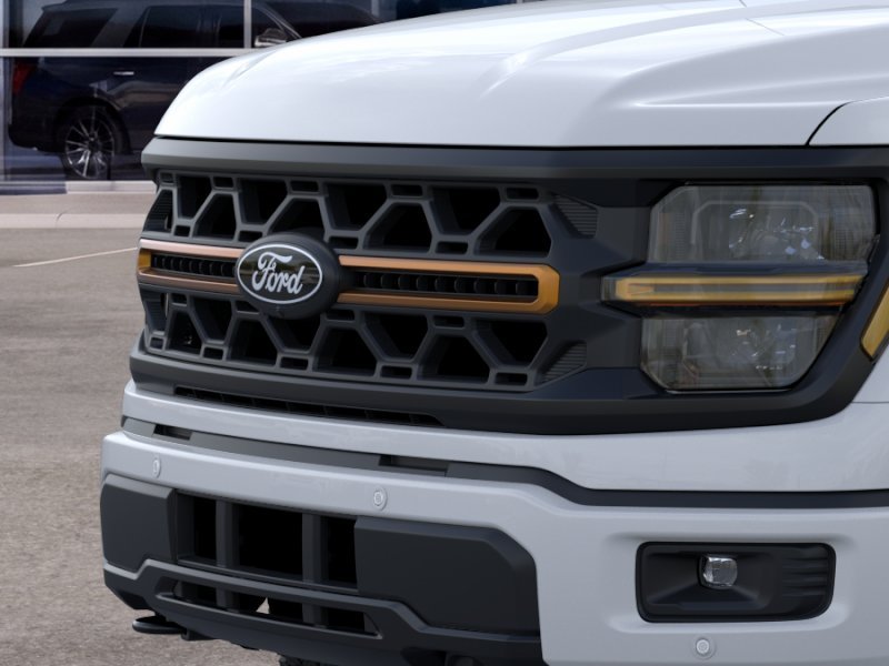 New 2026 Oxford White Ford Tremor® image 17