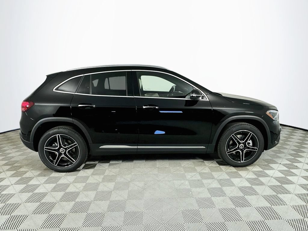 New 2026 Night Black Mercedes-Benz GLA 250 image 39