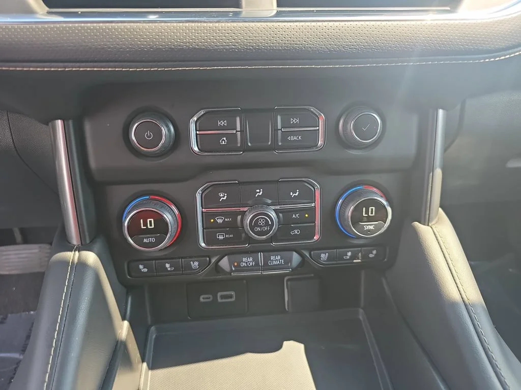 2024 Chevrolet Tahoe Premier - Photo 24