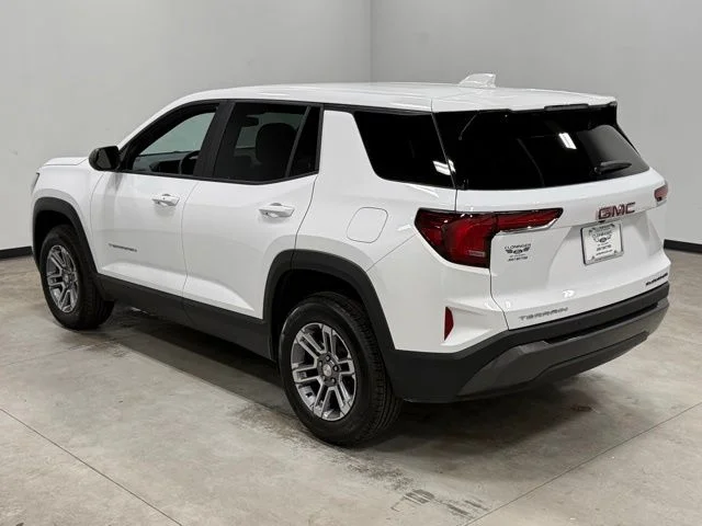Used 2026 White GMC Elevation image 9