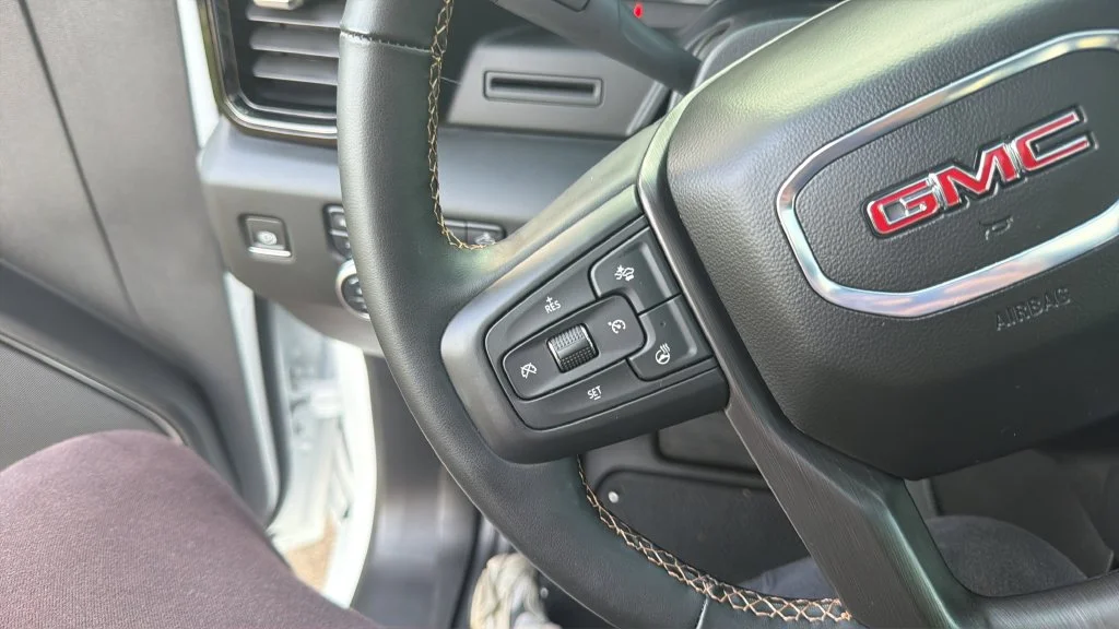 Used 2024 White GMC AT4 image 26