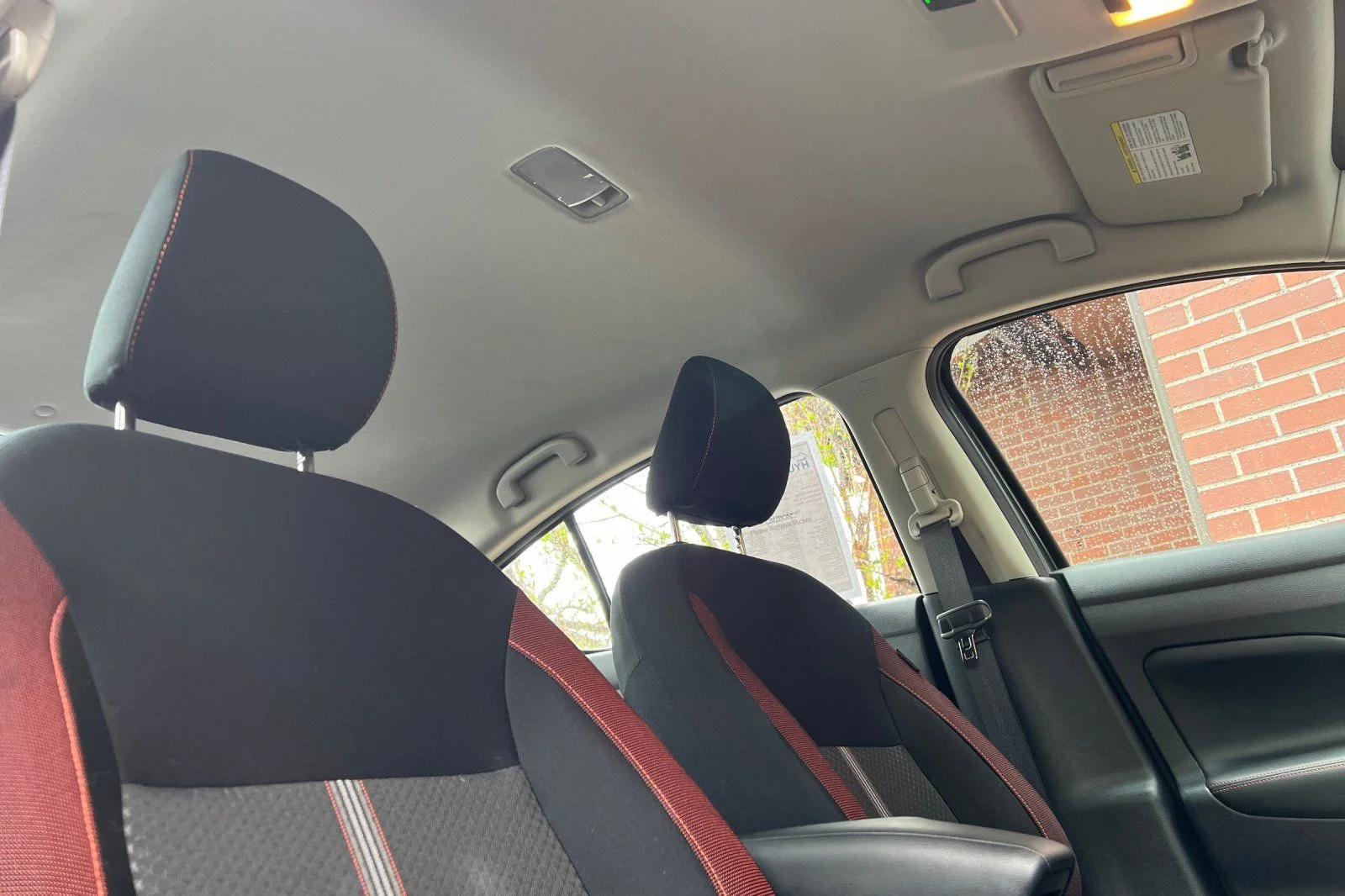 2025 Nissan Versa Sedan SR - Photo 21