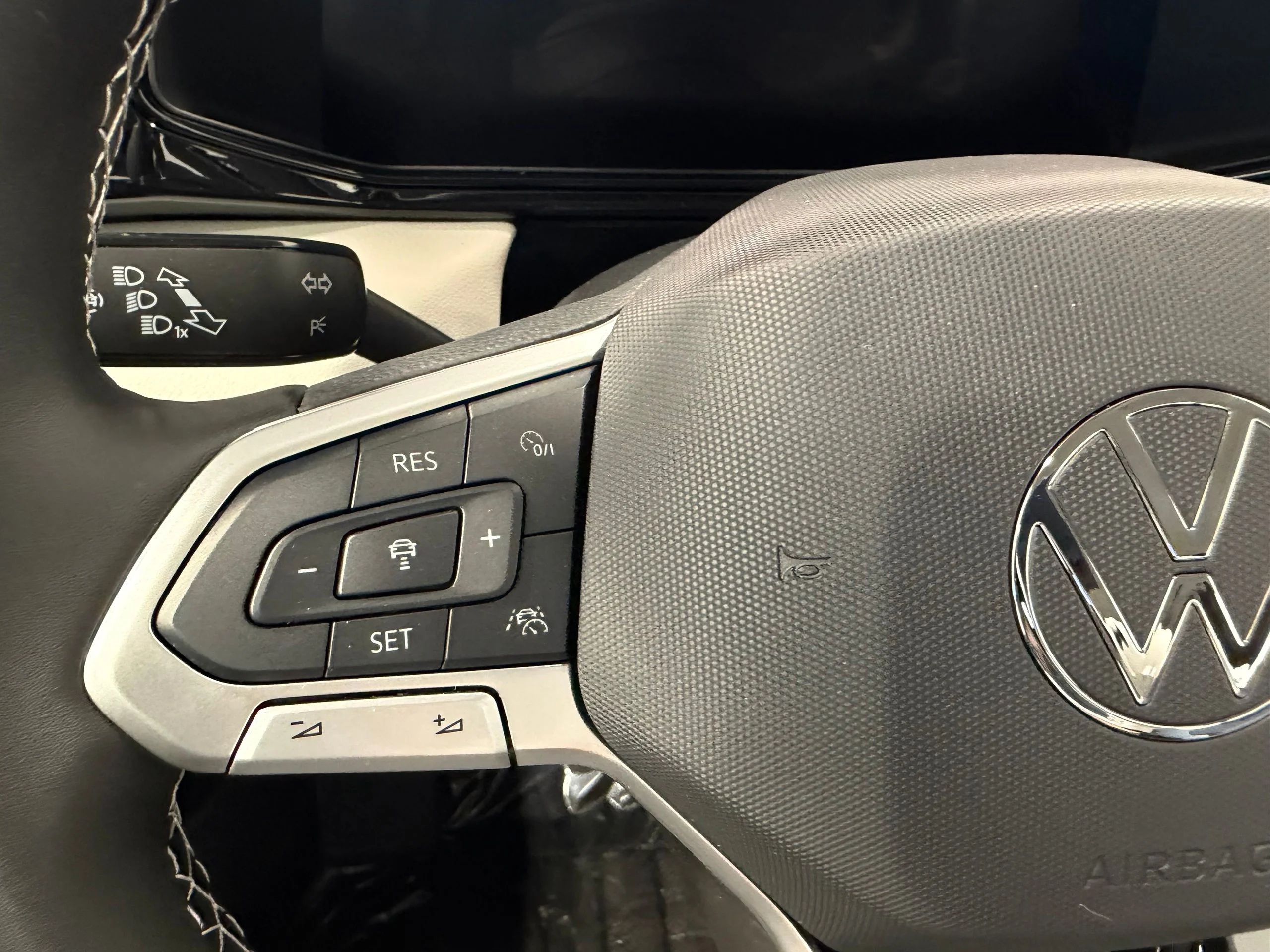 New 2026 Black Volkswagen 1.5T S image 35