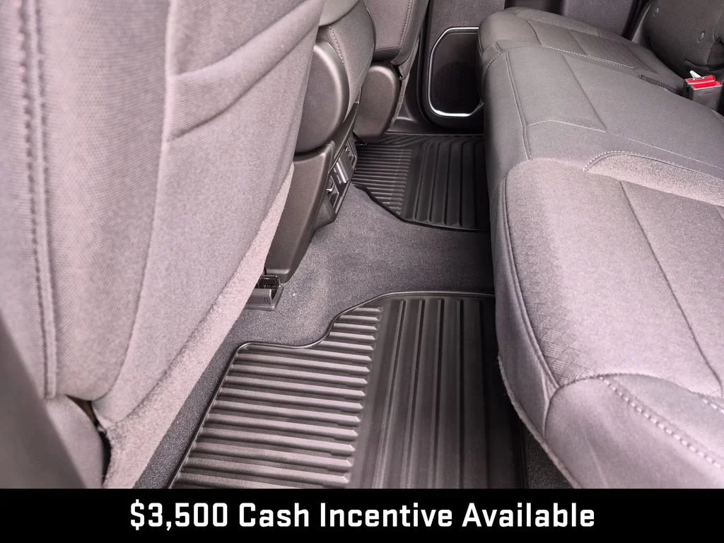New 2026 Summit White GMC Elevation image 39