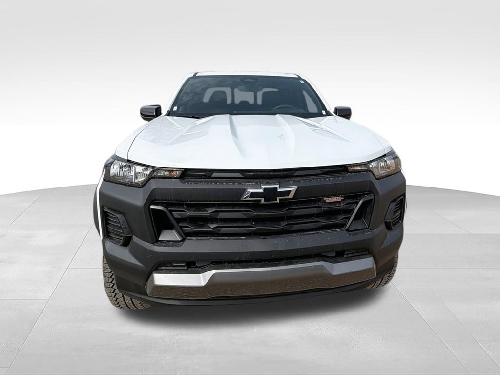 New 2026 Summit White Chevrolet Trail Boss image 3