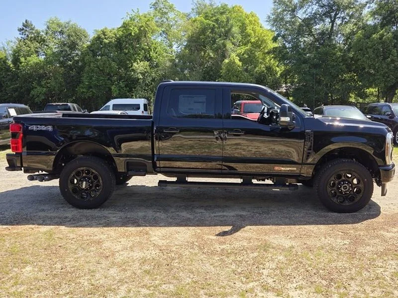 New 2026 Agate Black Metallic Ford F-250® Lariat® image 13