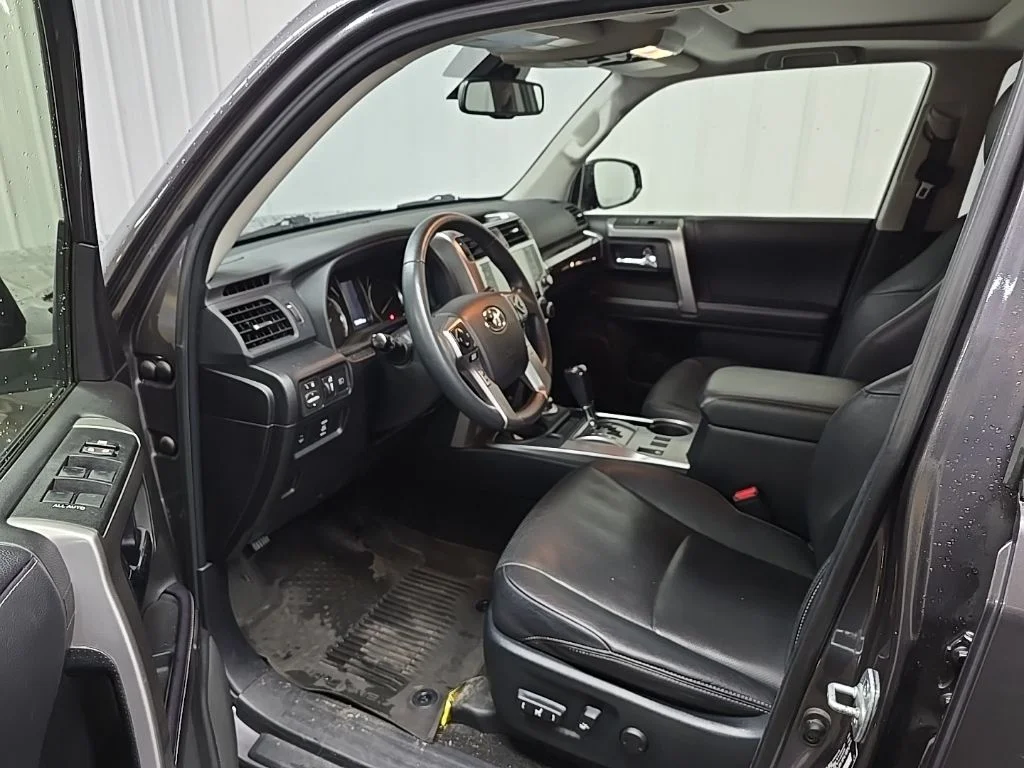 2021 Toyota 4Runner Limited - Photo 28