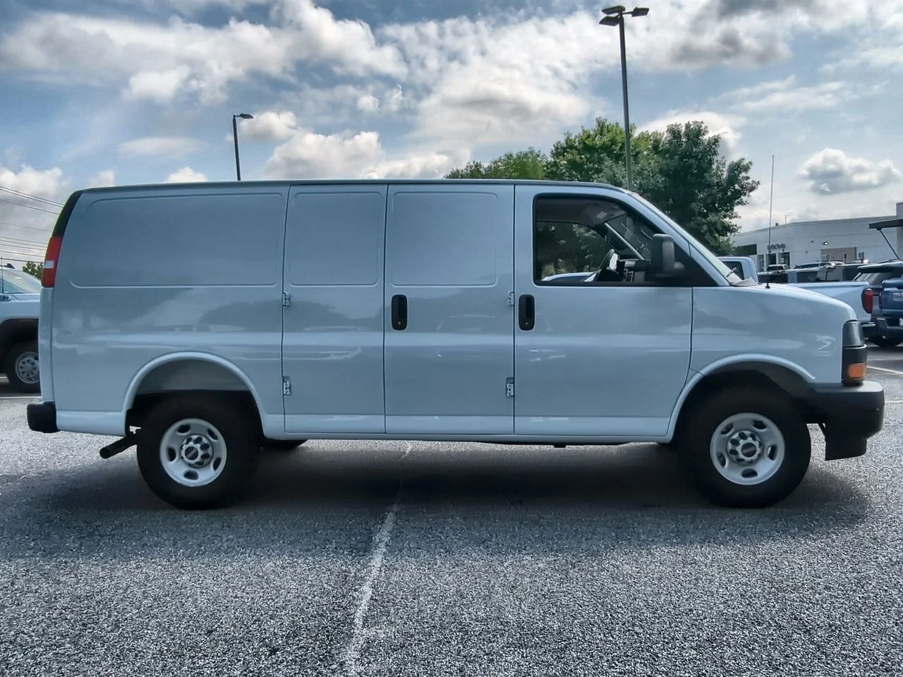 New 2026 Summit White GMC Work Van image 9