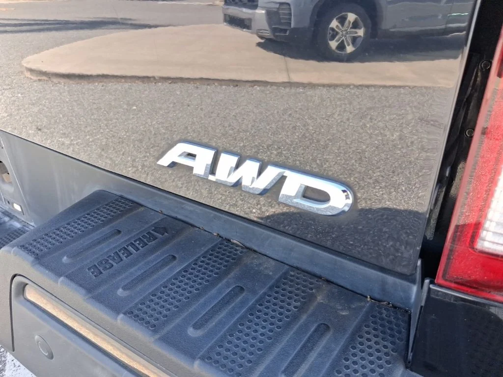 Used 2019  Honda Black Edition image 13