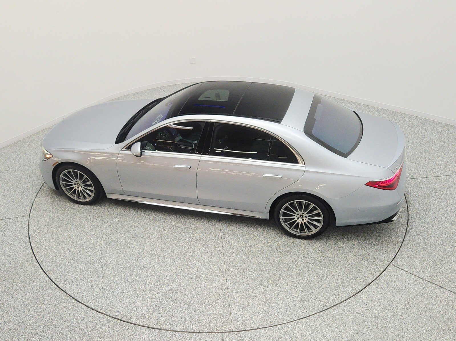 Certified Used 2022 Cirrus Silver Mercedes-Benz S 580 4MATIC® Sedan image 30