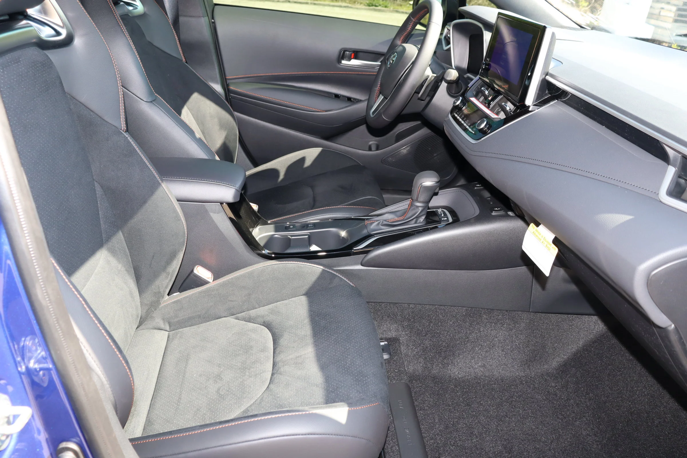 2026 Toyota Corolla Hatchback FX - Photo 22