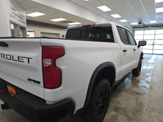2025 Chevrolet Silverado 1500 ZR2 - Photo 7
