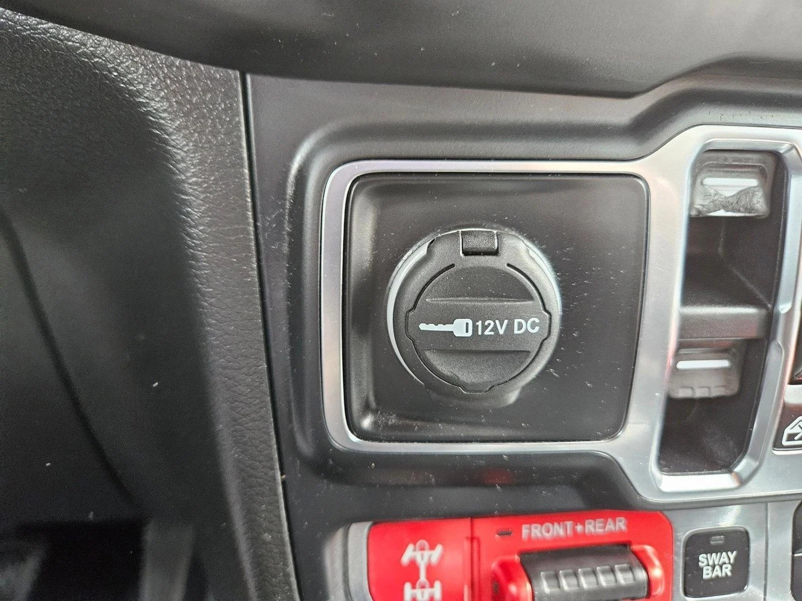 Used 2019 Sting-Gray Clearcoat Jeep Rubicon image 23