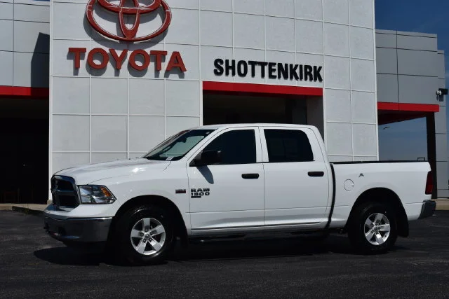 2023 Ram 1500 Classic SLT