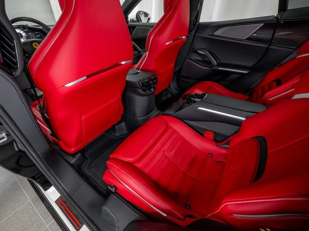 2025 Ferrari Purosangue Base - Photo 35