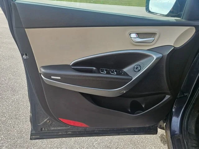 Used 2018 Blue Hyundai 2.4L image 10