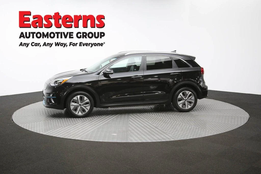 Used 2021 Black Kia EX image 57