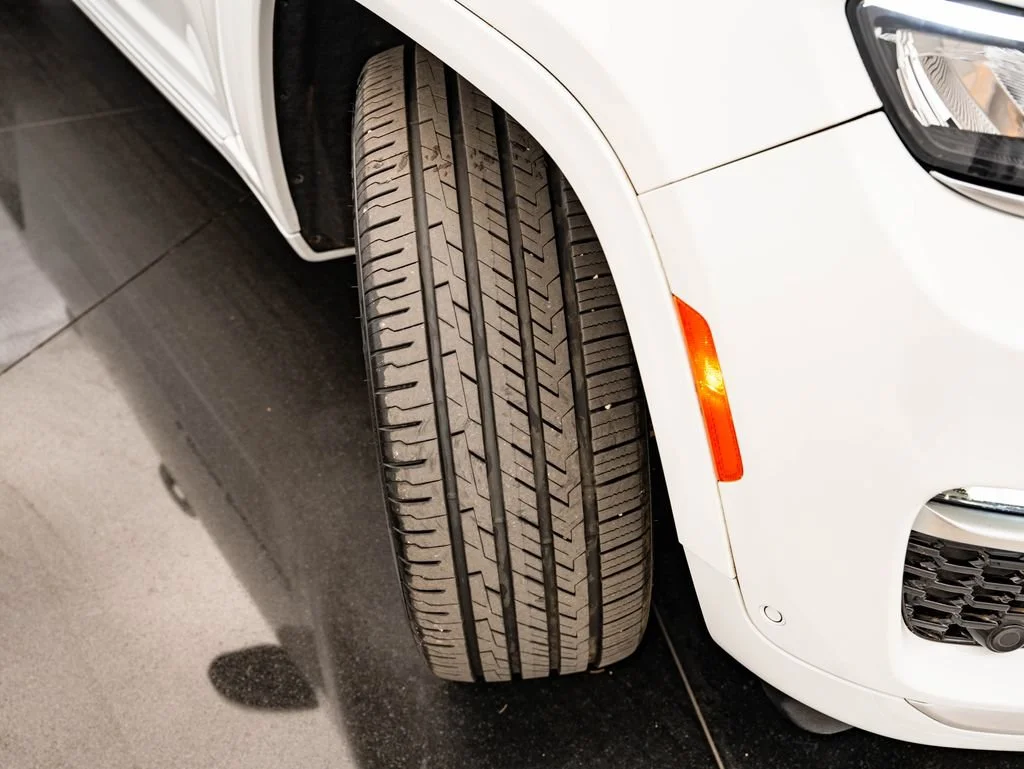 Used 2022 Bright White Clearcoat Jeep Summit Reserve 4xe image 56